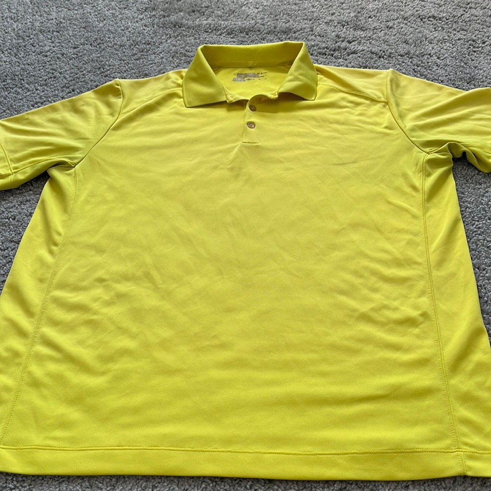 Men’s Nike Golf Shirt